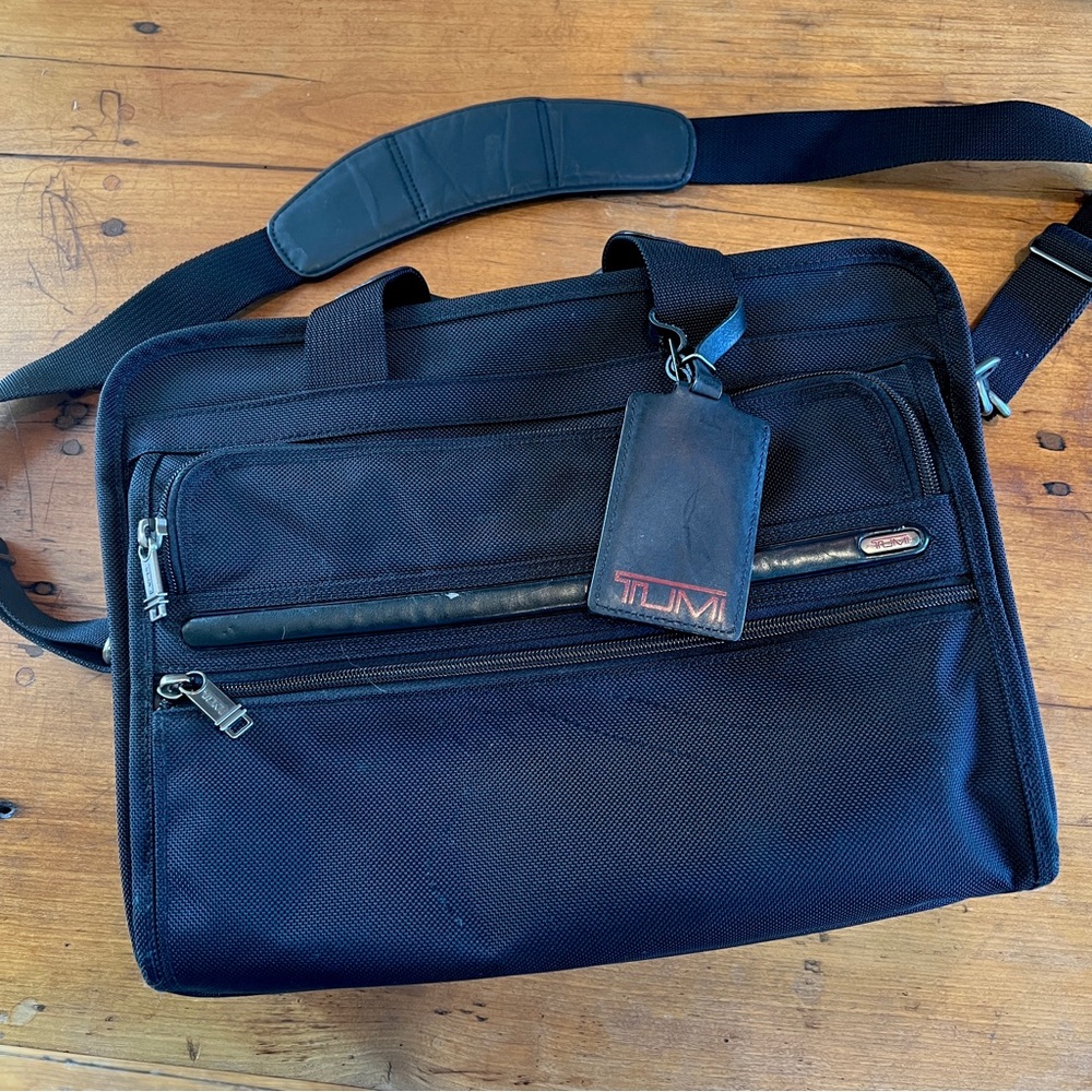 Tumi Alpha Organizer Brief